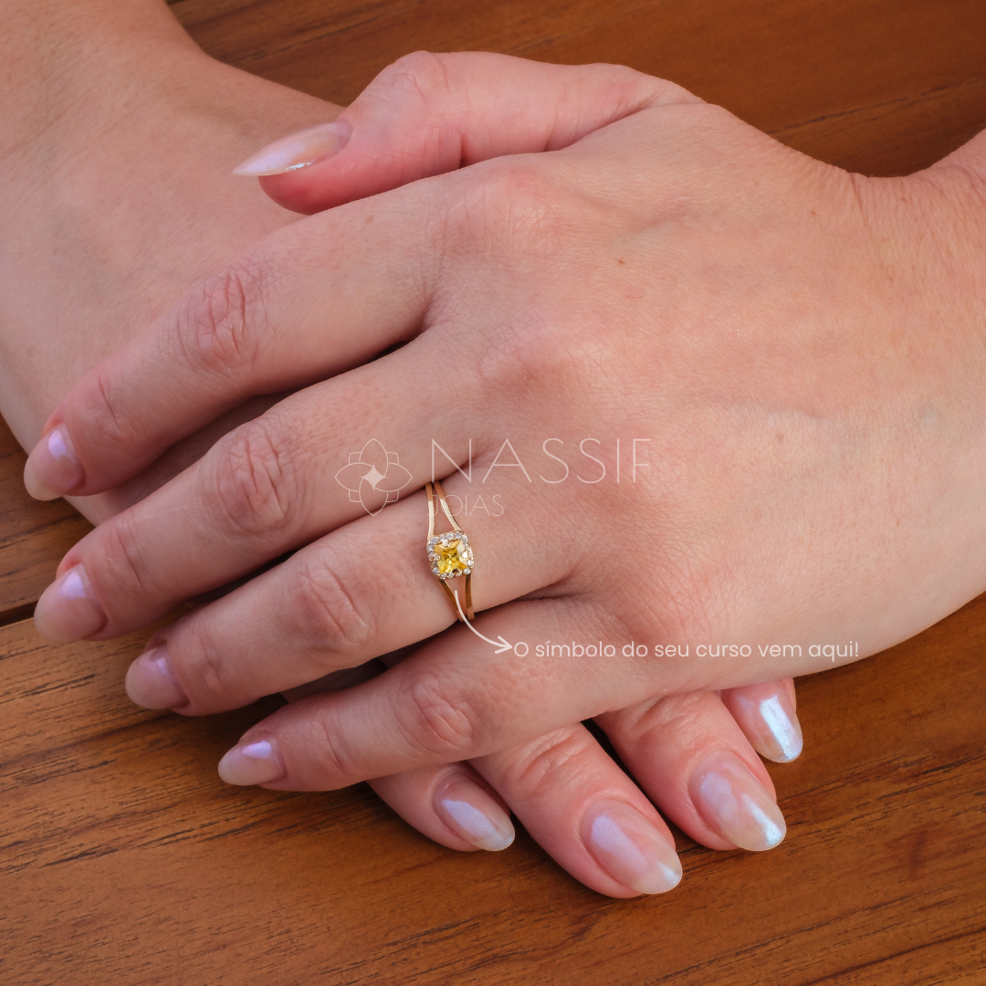 Anel de Formatura de Radiologia Small Square Ouro 18k