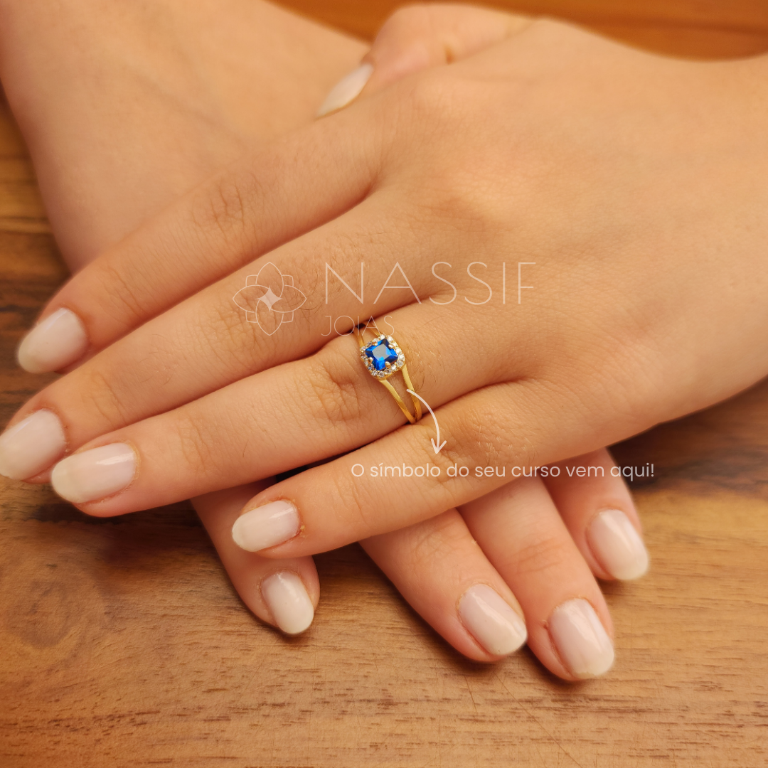 Anel de Formatura de Arquitetura Small Square Ouro 18k